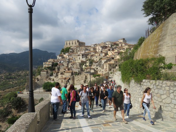 La via dei borghi a Placanica