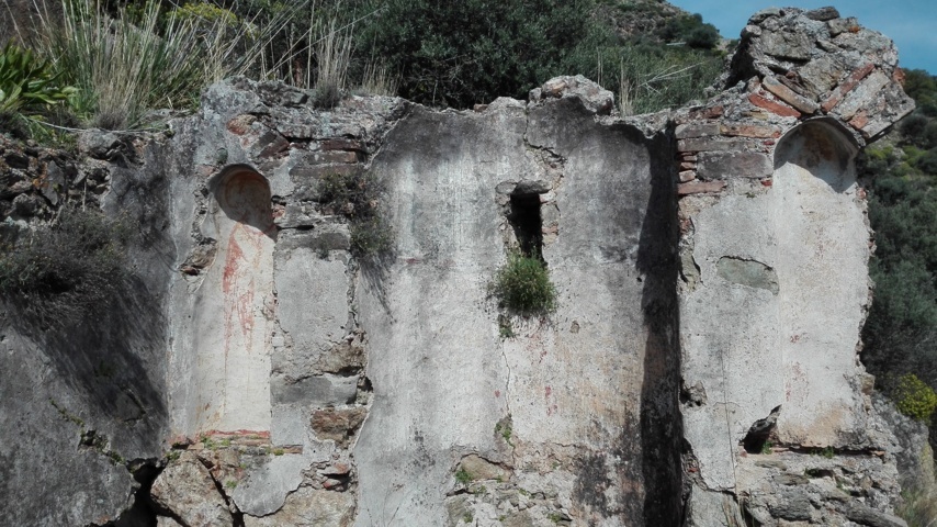 Resti della chiesa di S. Nicola ad Amendolea